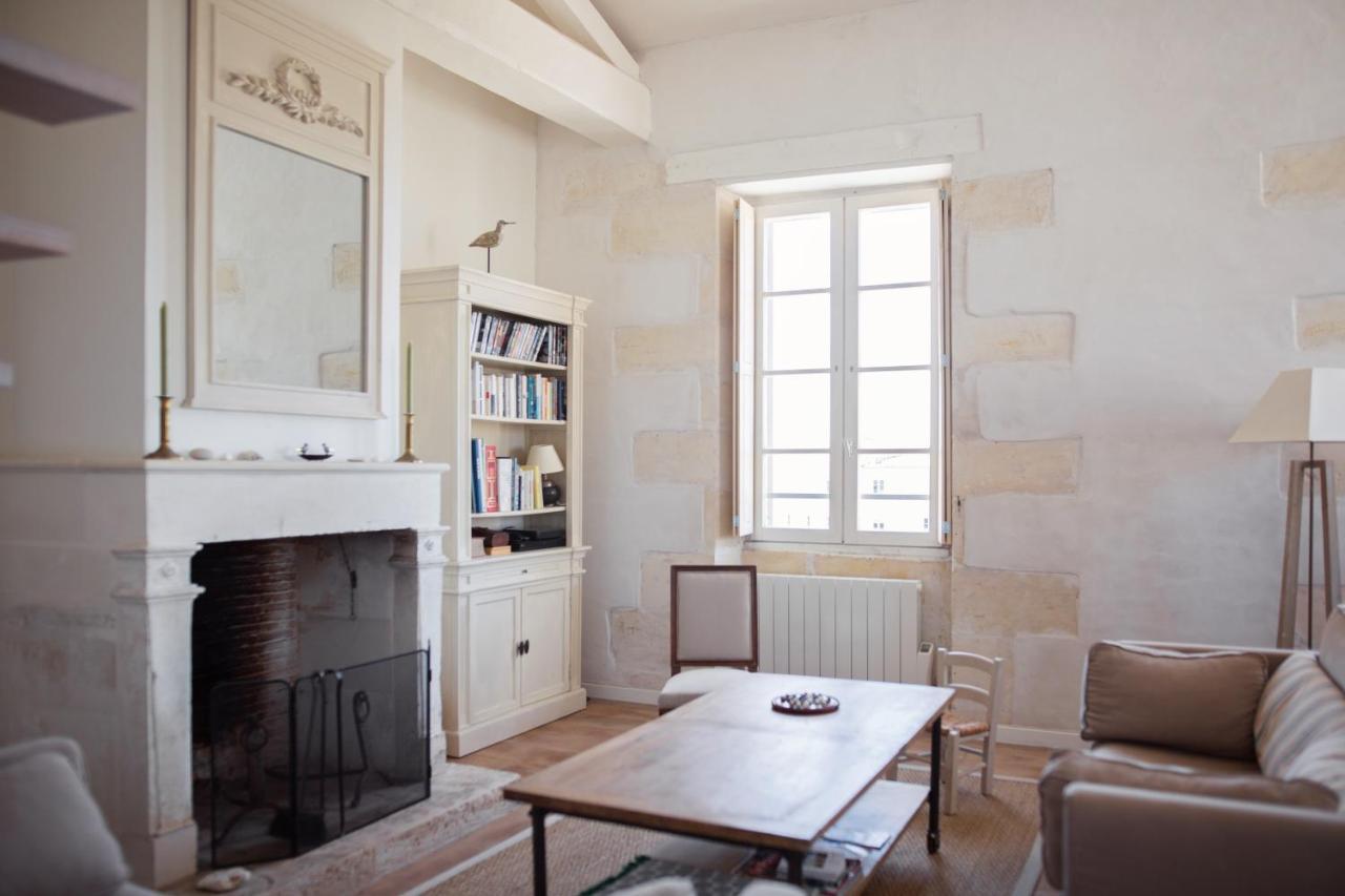 Apartamento XVIII Century Gem With Magnificent Views Of The Harbour With A Private Garage Saint-Martin-de-Ré Exterior foto